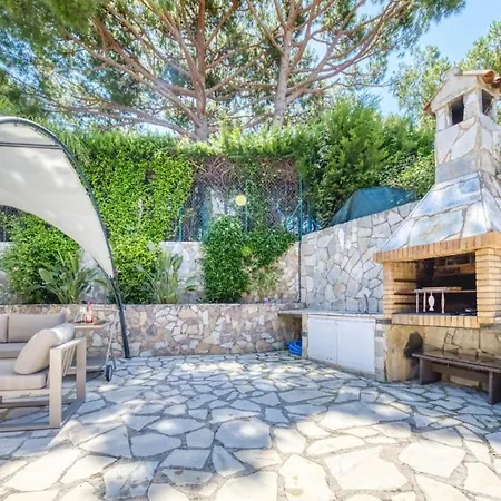 Willa Sleeps 7 Pool Wifi Lloret de Mar
